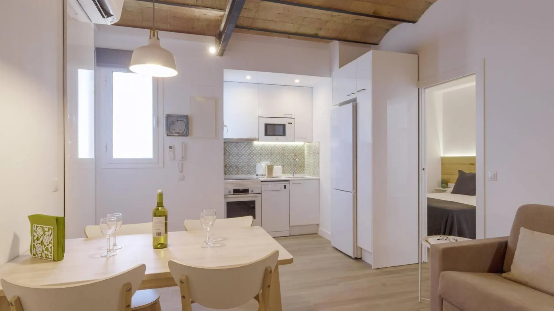 Apartamento Ola Living Camp Nou L'Hospitalet de Llobregat 0*,